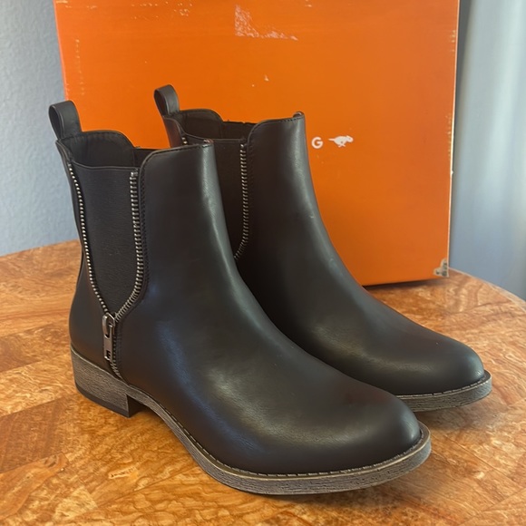 Rocket Dog Shoes Rocket Dog Black Camilla Boot Zl68 Poshmark